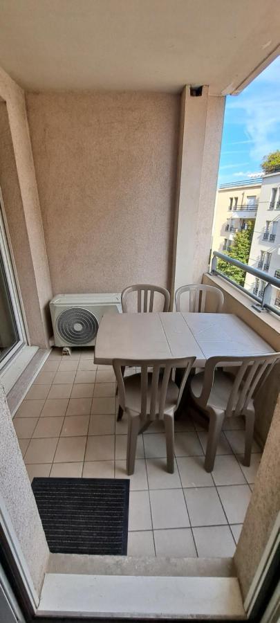 Appart T2 Standing Tout Confort Avec Balcon - Parking En Option 里昂 外观 照片